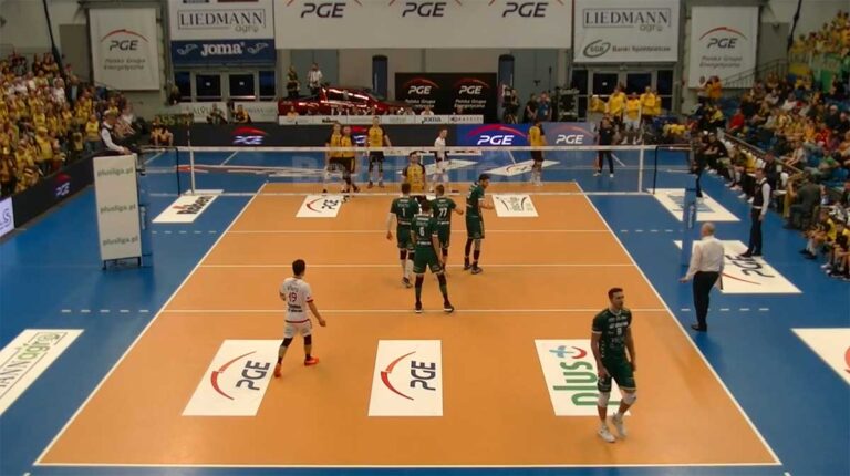 zza lini końcowej, na cztery odbicia